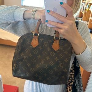 Authentic Louis Vuitton Speedy